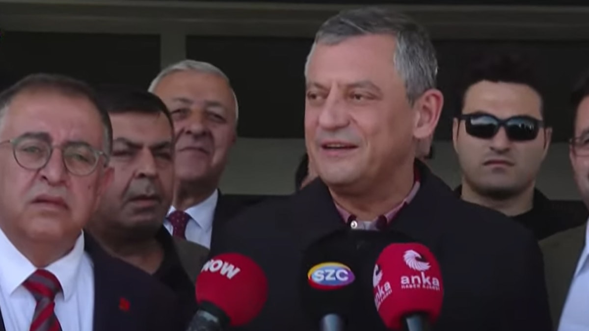 Özgür Özel saat 12.00'yi işaret etti: 'Önemli mesajlarımız olacak'