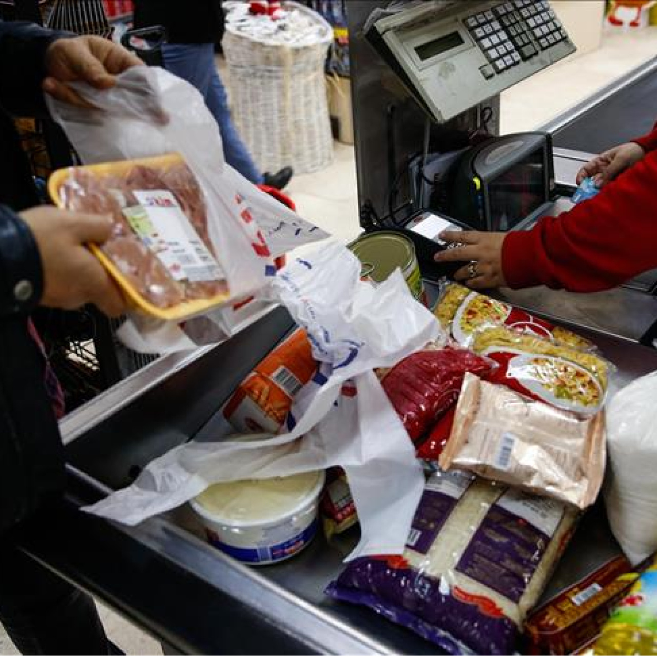 23 Nisan Perşembe günü marketler açık mı?