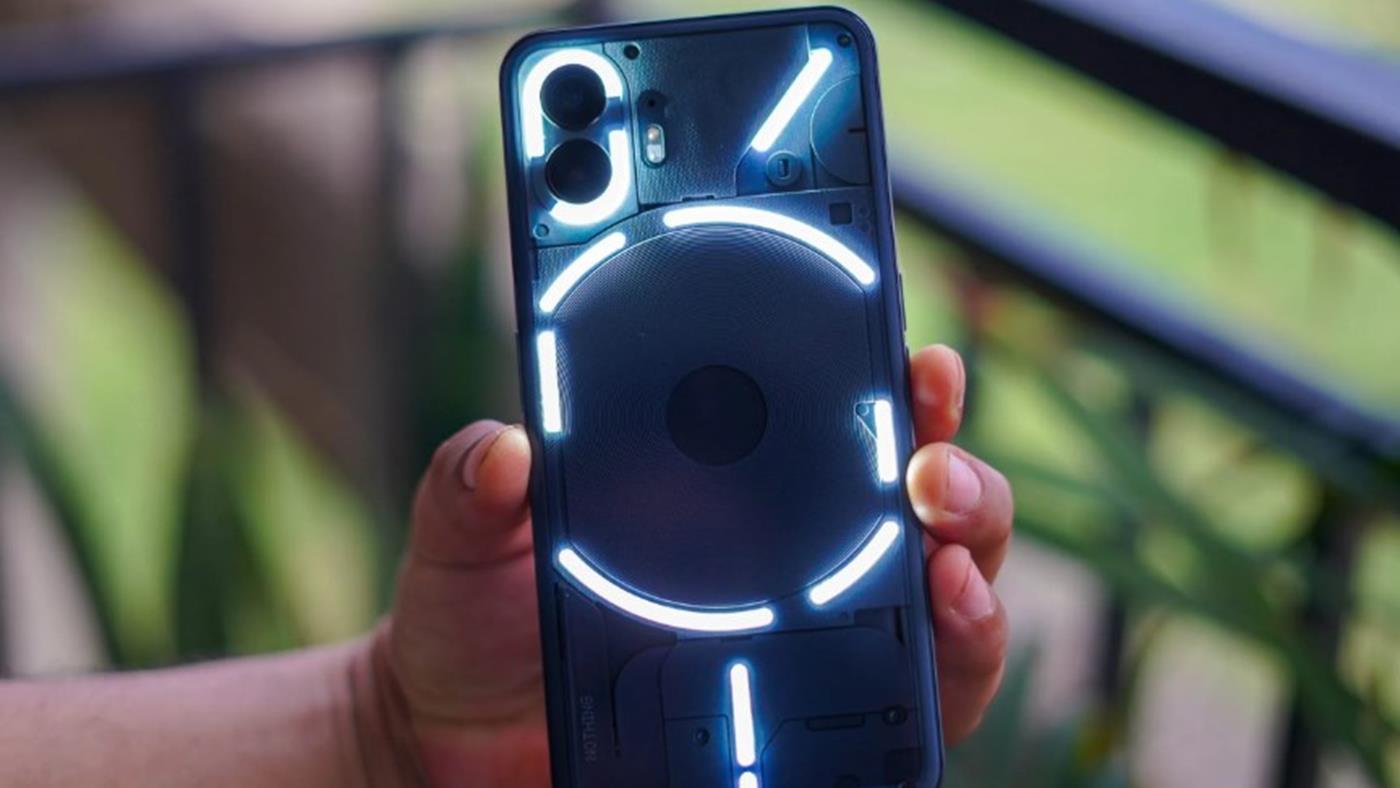 Nothing Phone 3’ün sızdırılan görüntüleri kafaları karıştırdı: Bu nasıl bir kamera?