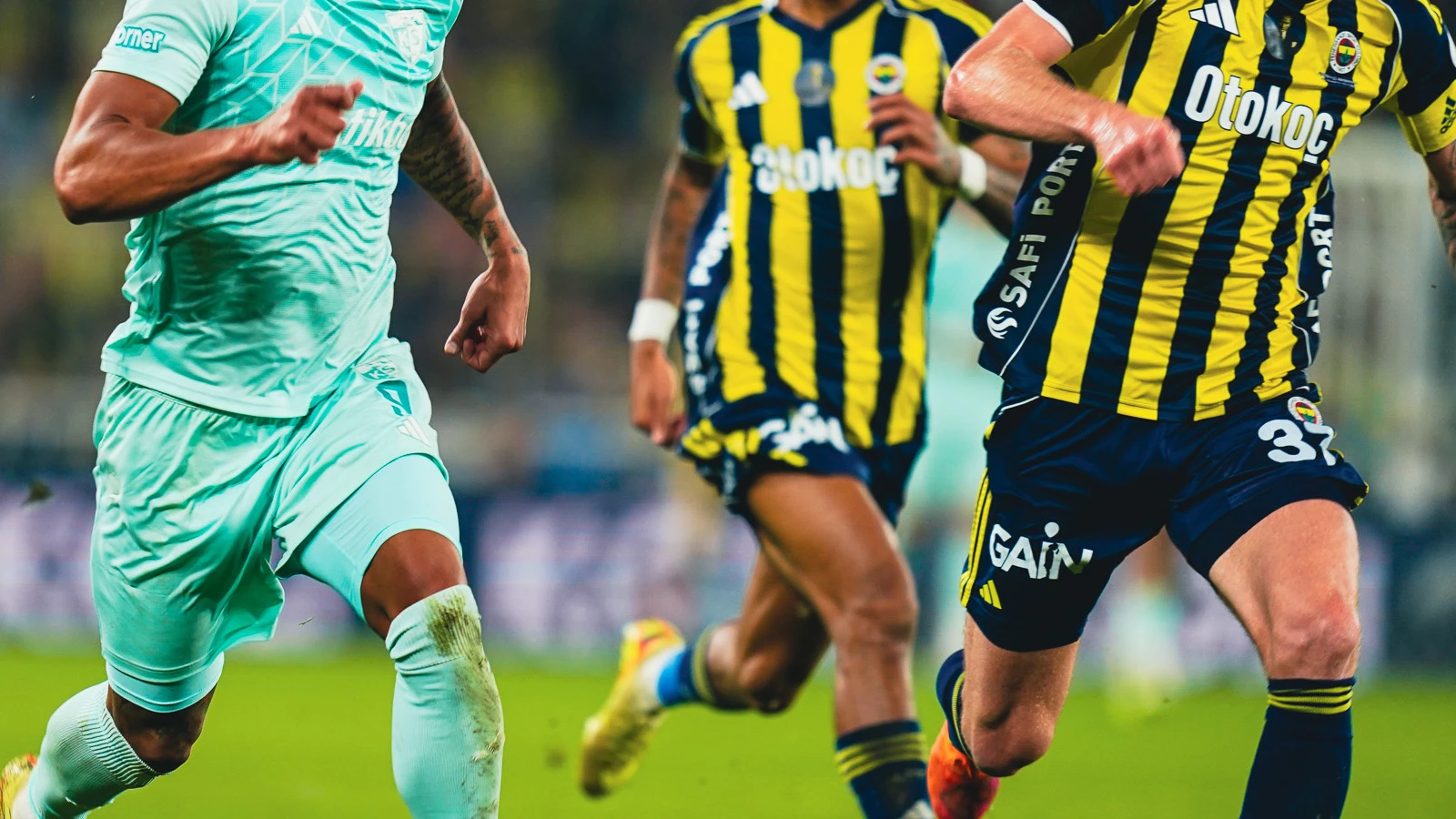 Fenerbahçe, Kayserispor'a konuk oluyor