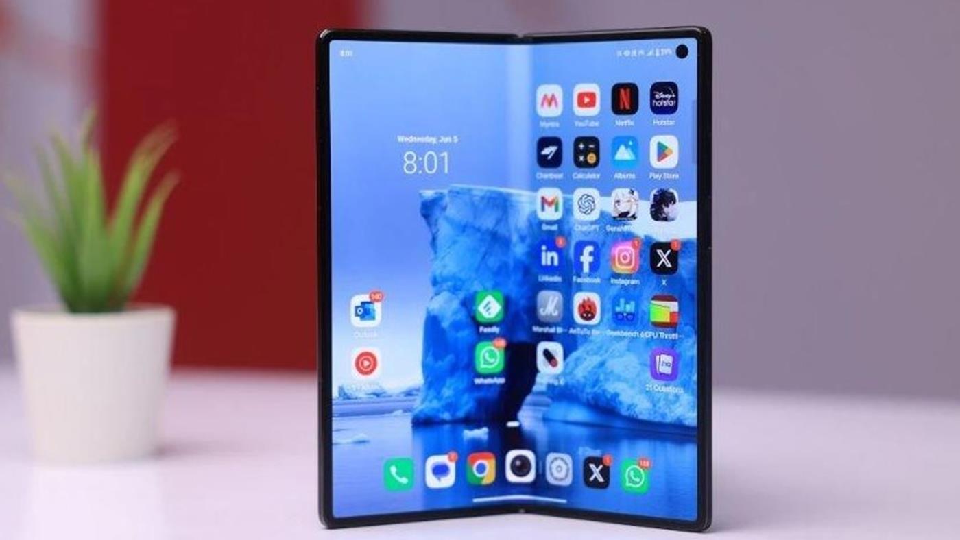 Yeni Vivo X Fold 4 sızdırıldı, amiral gemisi deneyimi daha ucuza sunacak
