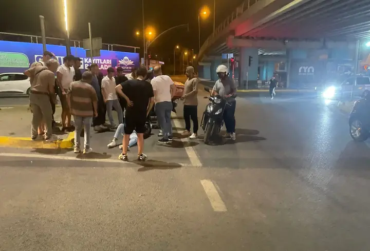 Gölcük'te motosiklet ile otomobil çarpıştı: 1 yaralı
