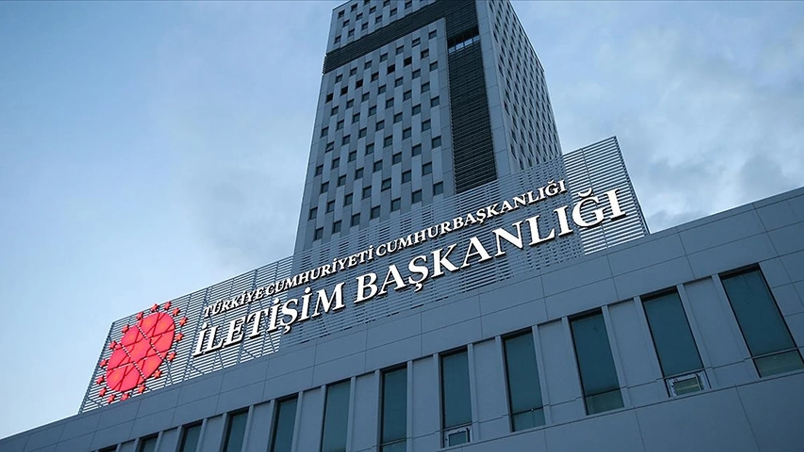 DMM'den ‘İdlib kentindeki bir meydanda teşhir edilen Ezidi kadınlar’ iddiasına yalanlama