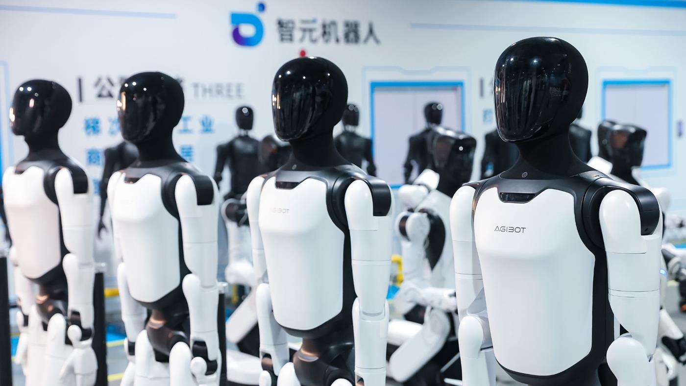 İnsansı robotların seri üretiminde Çin önde gidiyor: Agibot 10.000'inci robotunu üretti
