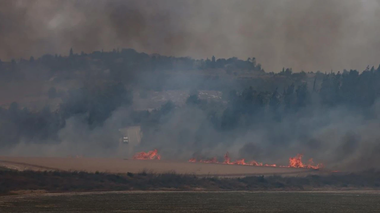 Kudüs ile Tel Aviv arasındaki yangından 12 bin dönüme yakın alan etkilendi
