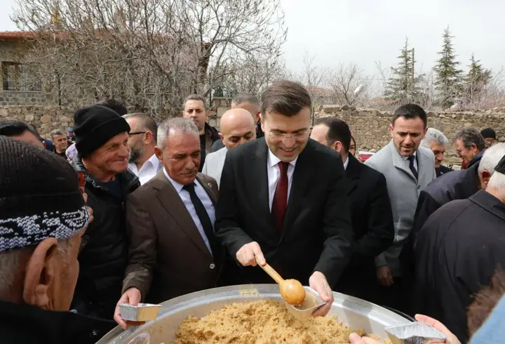 Asırlık helva şenliği bu yıl da yoğun katılımla düzenlendi