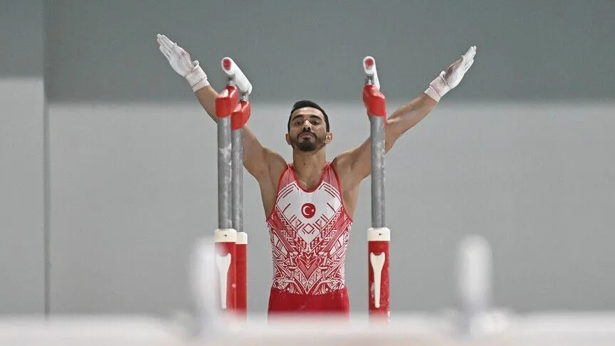 Milli cimnastikçi Ferhat Arıcan, Hırvatistan'da bronz madalya kazandı