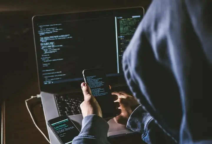 İsrail’de gizemli SMS alarmı! Binlerce telefon aynı anda titredi
