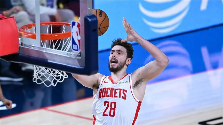 NBA'de Rockets, Alperen Şengün'ün "double-double" yaptığı maçta Celtics'i yendi