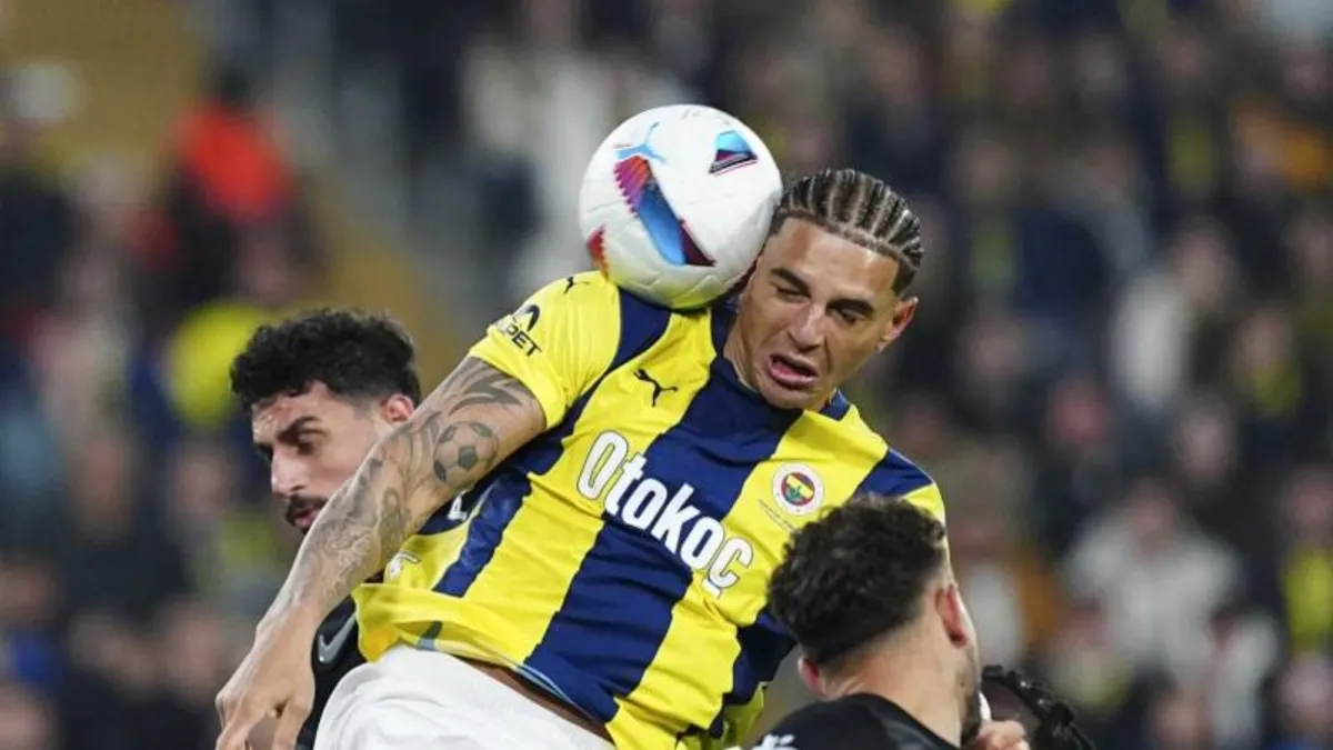 Fenerbahçe'de o isme 2 talip birden çıktı! Yeni sezonda olmayacak