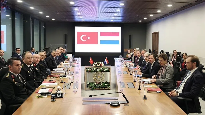 İçişleri Bakanı Çiftçi, Hollanda Adalet ve Güvenlik Bakanı Van Weel ile görüştü