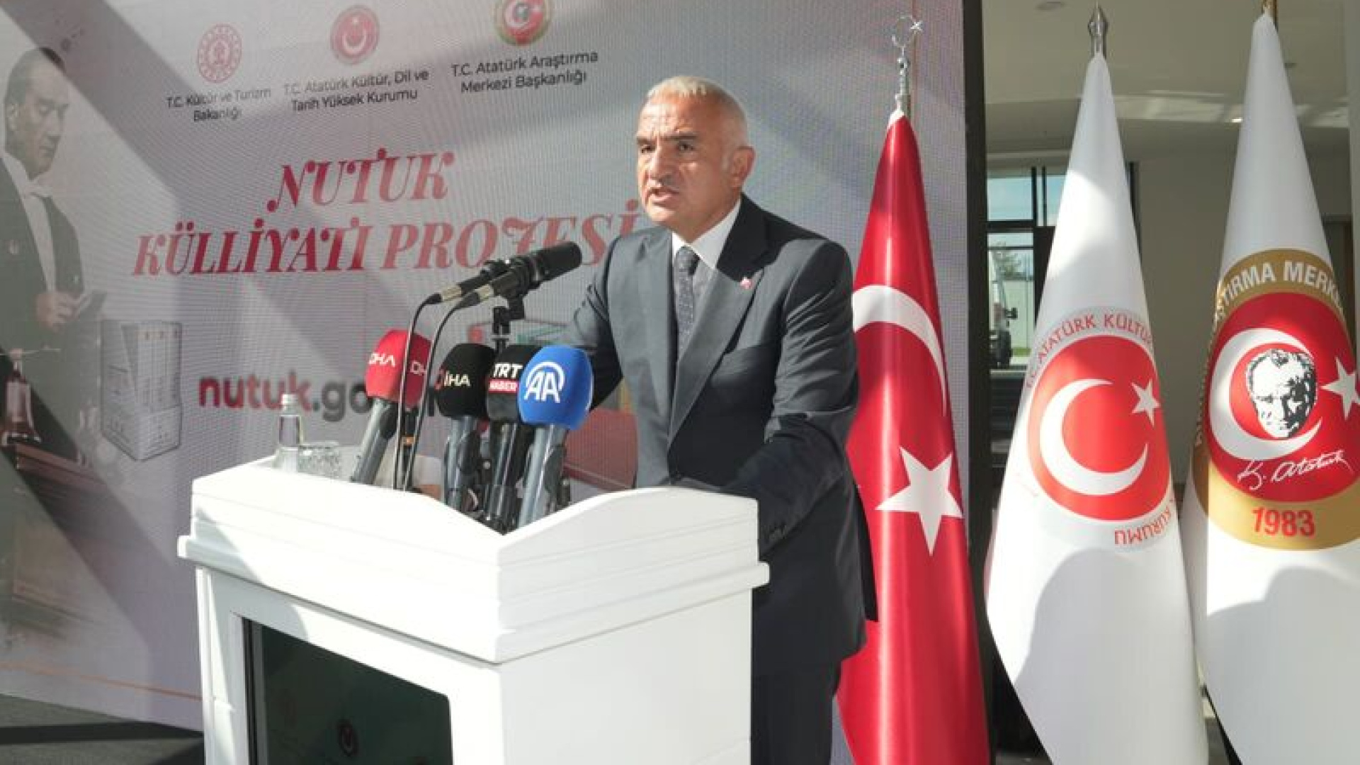 Nutuk Dünyaya Açılıyor! 8 İlde Basılacak