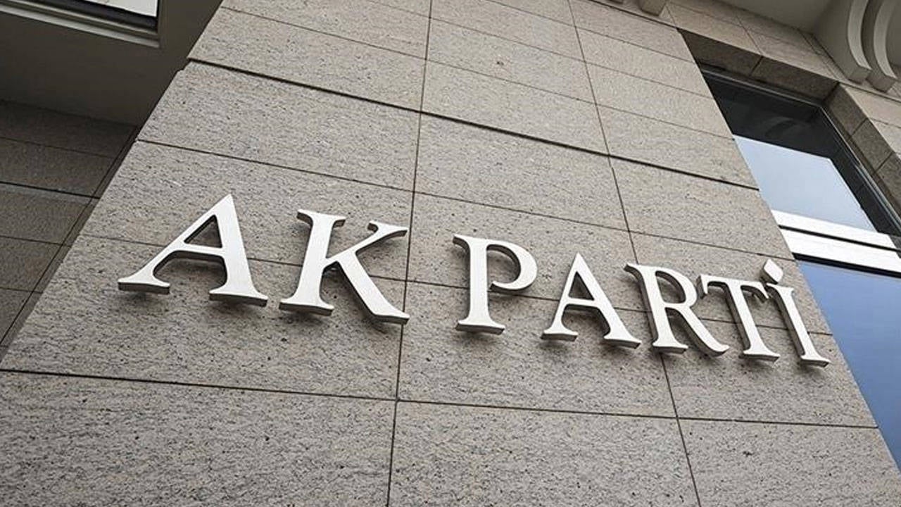 CHP’den İstifa Eden Meclis Üyesi AKP'ye Katıldı