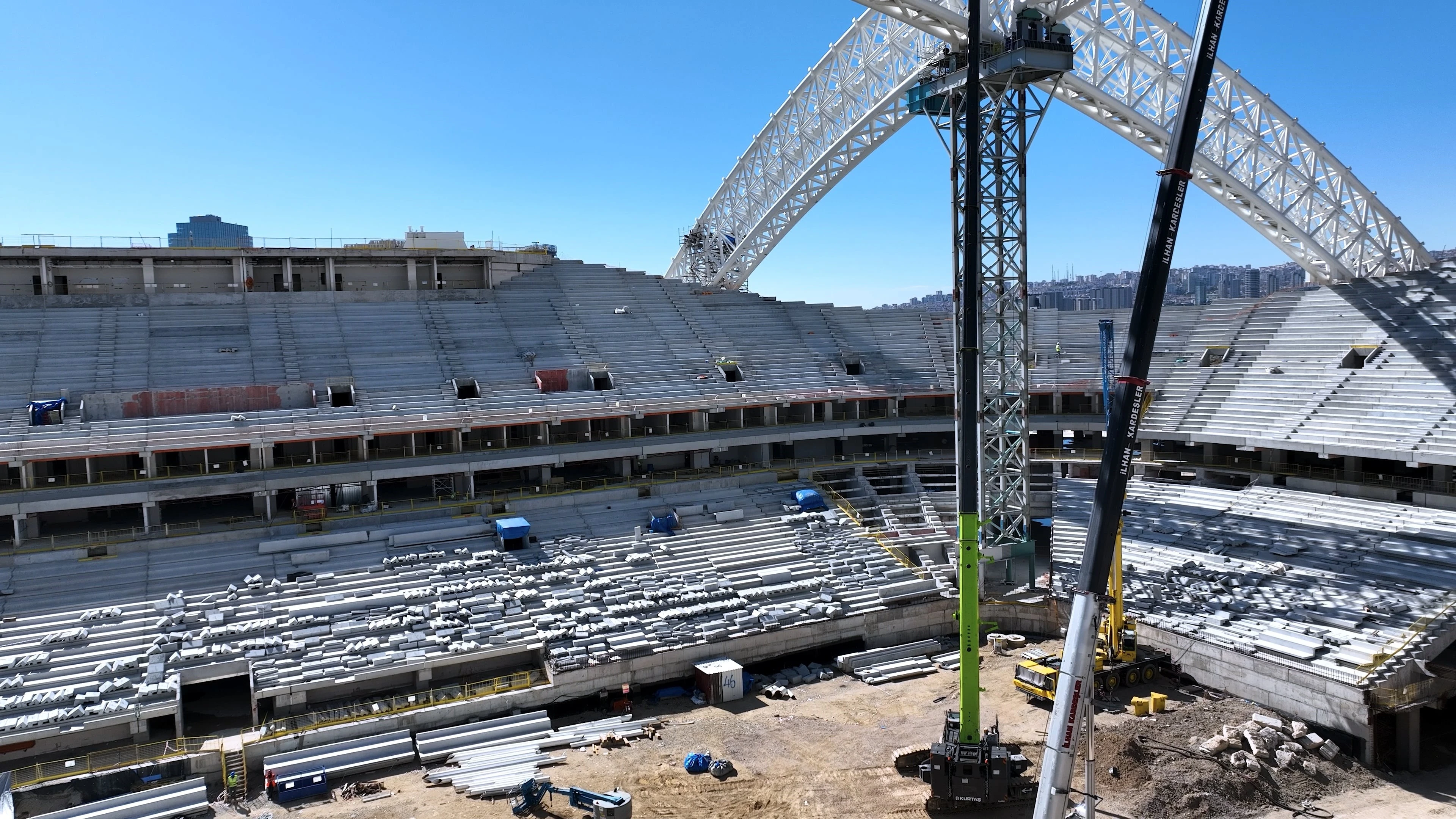 Futbol topu şeklinde olacak! İki bakandan 19 Mayıs Stadyumu paylaşımı