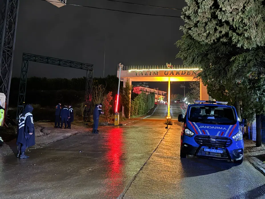 Gözaltındaki başkan Yalım'ın 4 işyerine operasyon