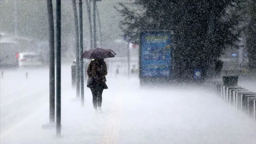 Meteorolojiden Ankara için gök gürültülü sağanak uyarısı