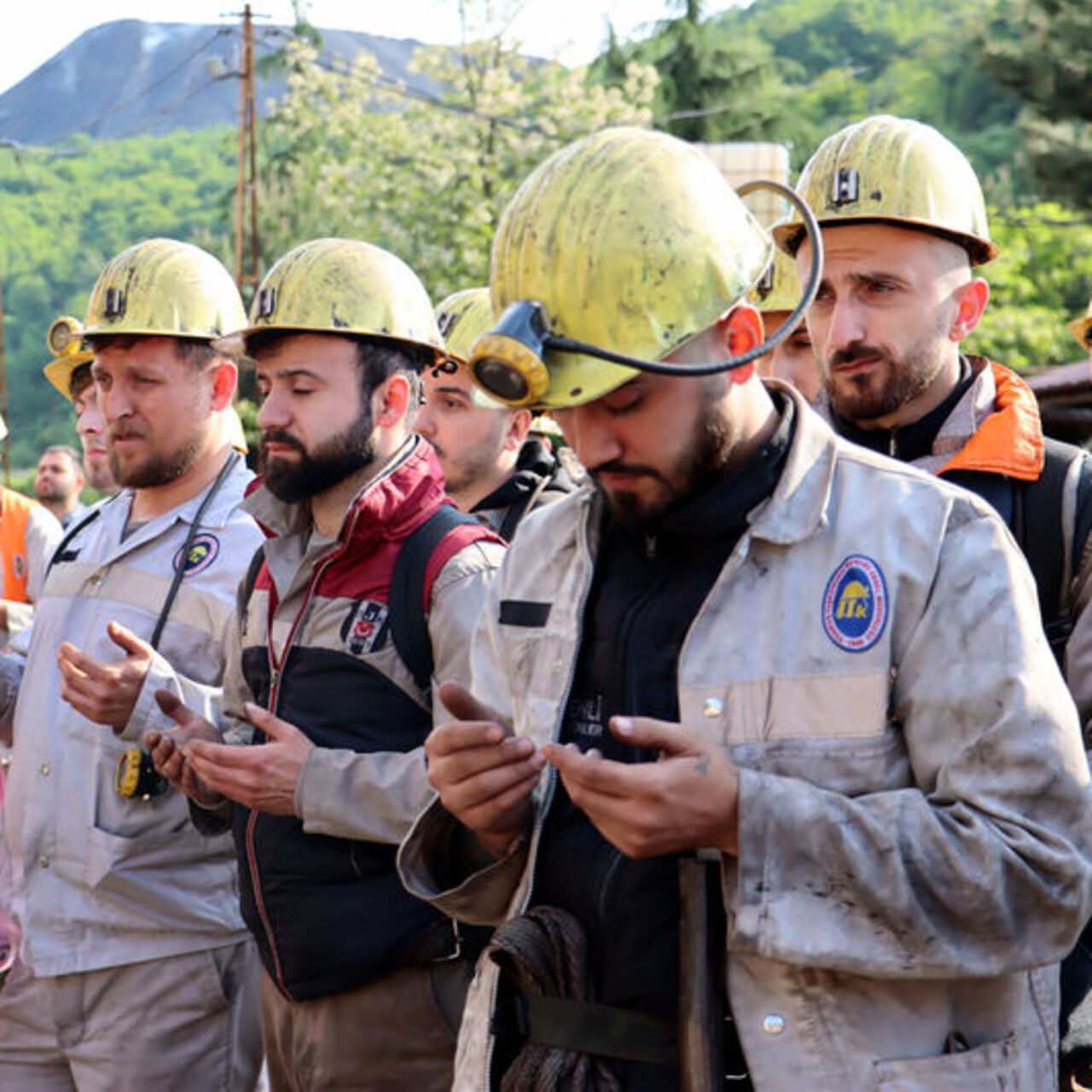 15 yıl önce grizu faciasında ölen madenciler anıldı