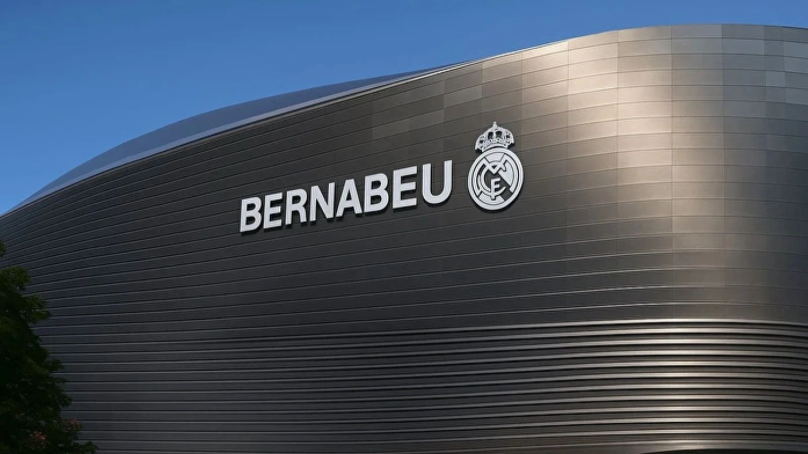 Real Madrid stadın adından 'Santiago' ismini kaldırdı: Artık sadece Bernabeu denilecek