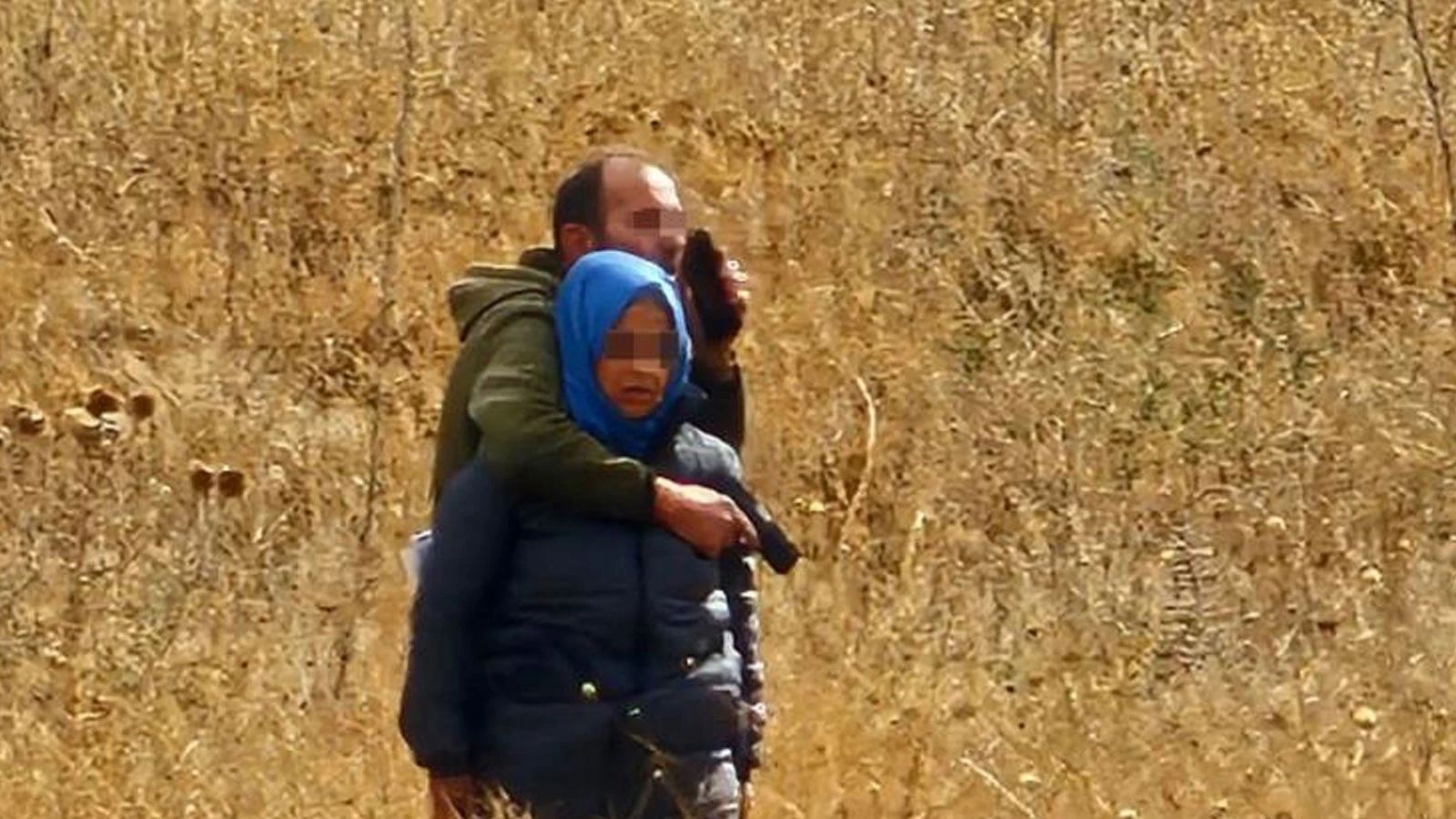 Ankara'da korku dolu anlar! Eski eşini rehin alıp kafasına silah dayadı