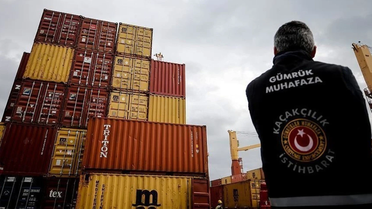 Sınırda sıkı denetim: Milyarlarca liralık kaçak ürün ele geçirildi