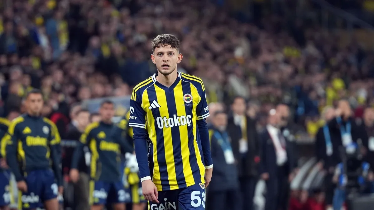 Fenerbahçe'de Szymanski'den tepki çeken hareket! Tribünlerin ıslıklaması sonrası...