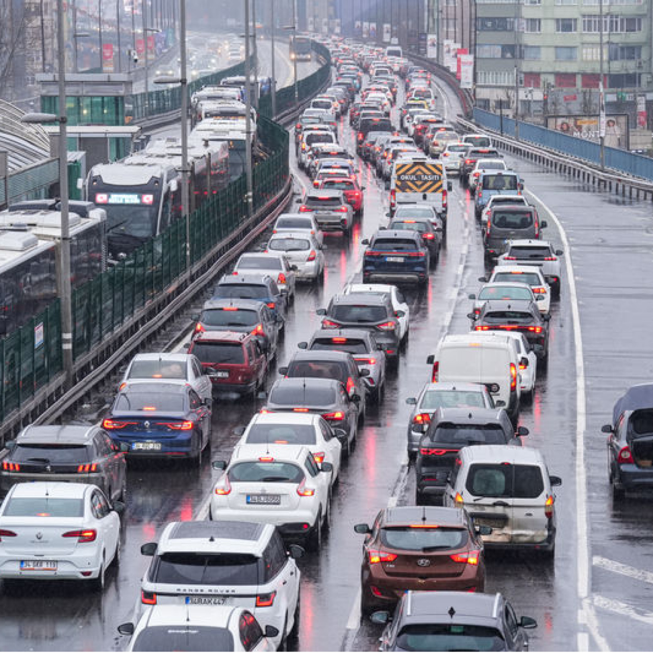 İstanbul'da yoğun trafik!