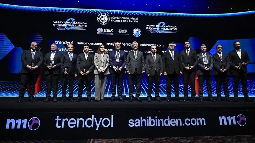 "Yapay Zeka Çağında E-Ticaretin Lojistiği Zirvesi" başladı