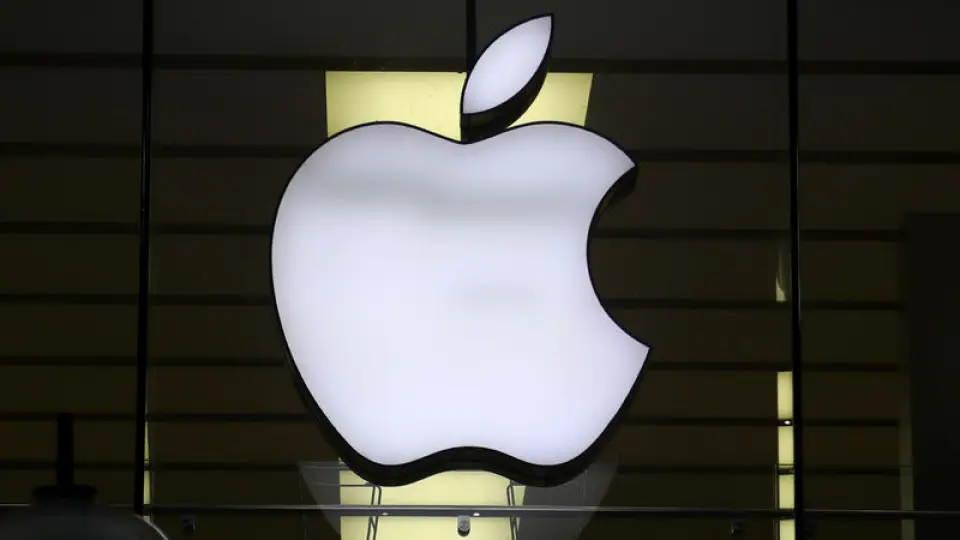 İtalya'dan Apple'a 100 milyon euroya yakın para cezası