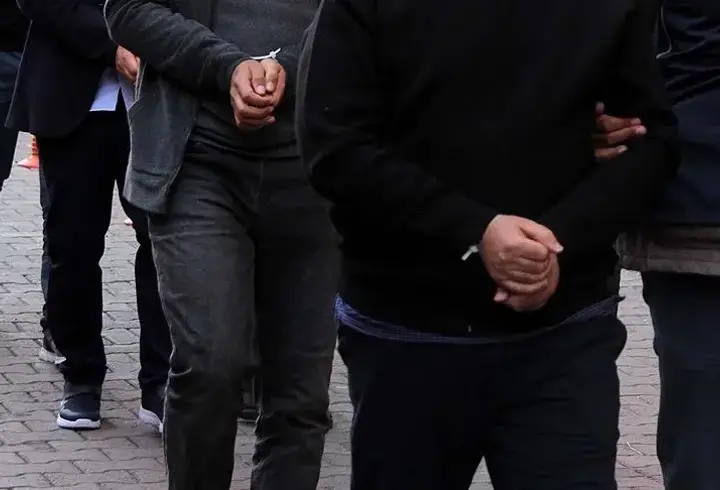 İki ilde FETÖ'ye yönelik soruşturmalarda 5 gözaltı kararı