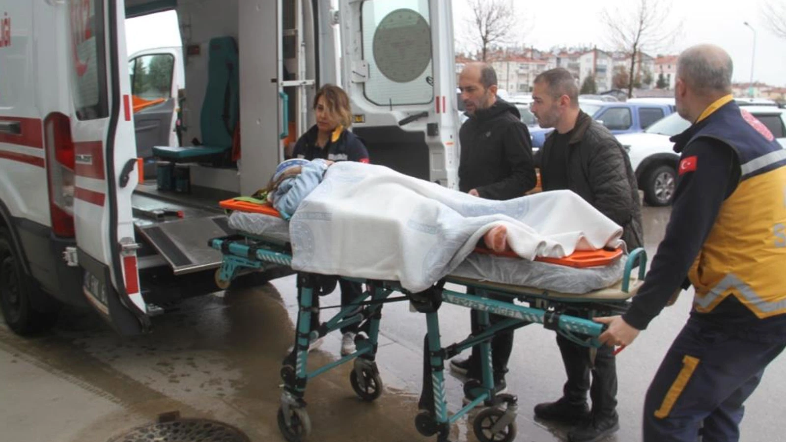 Konya’da iki otomobil çarpıştı: Çok sayıda yaralı var