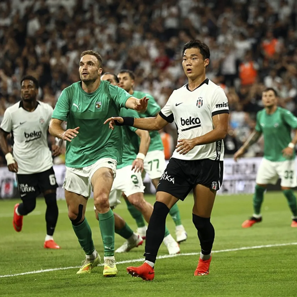 Beşiktaş, Kauno Zalgiris karşısında penaltı kazandı! İşte o pozisyon