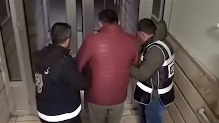 38 ildeki FETÖ operasyonlarında 298 şüpheli yakalandı