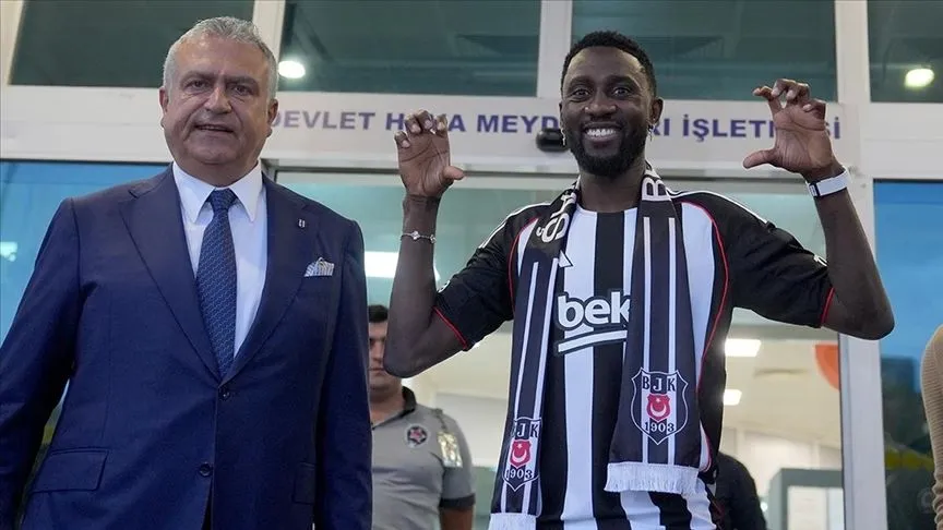 Beşiktaş'ın transfer gündemindeki Ndidi, İstanbul'a geldi