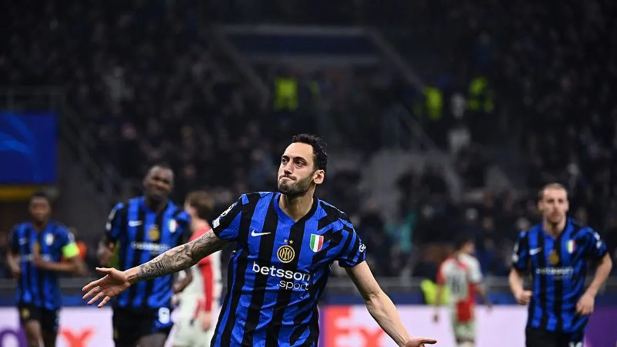 Inter 2-1 Feyenoord (MAÇ SONUCU - ÖZET) Hakan attı Inter çeyrek finale yükseldi