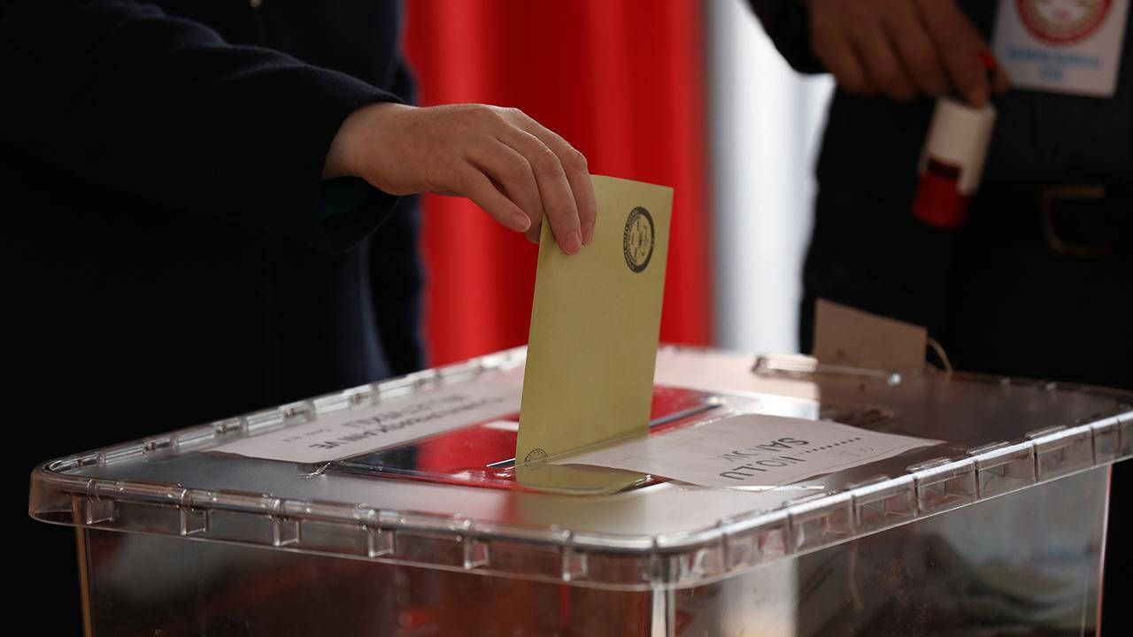 Seçmen Kararsız