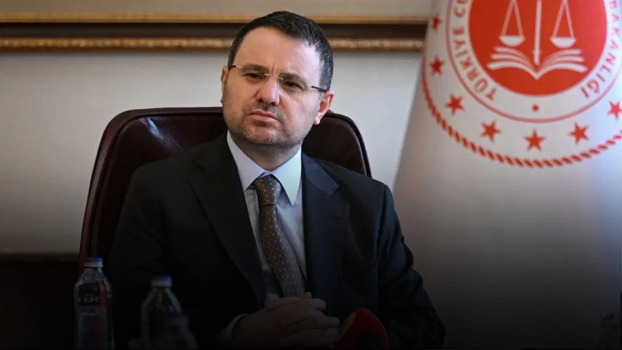 Bakan Gürlek'ten Fon Soruşturması Açıklaması: Gönüllü İade Sorumluluğu Kaldırmaz