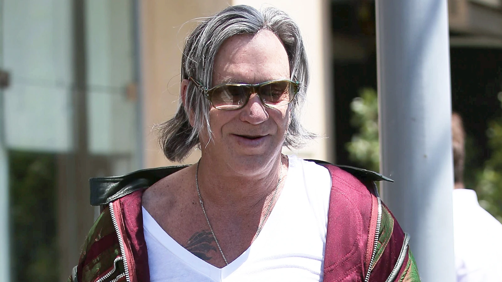 Mickey Rourke evinden oluyor: Ünlü oyuncu için kira kampanyası başlatıldı