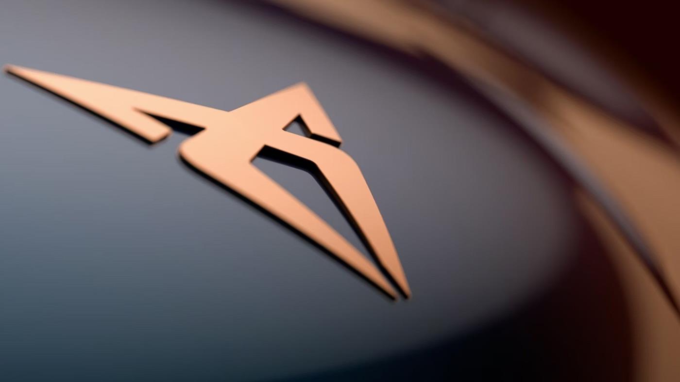 Makyajlı Cupra Born'dan yeni ipucu görseli: 5 Mart'ta tanıtılacak