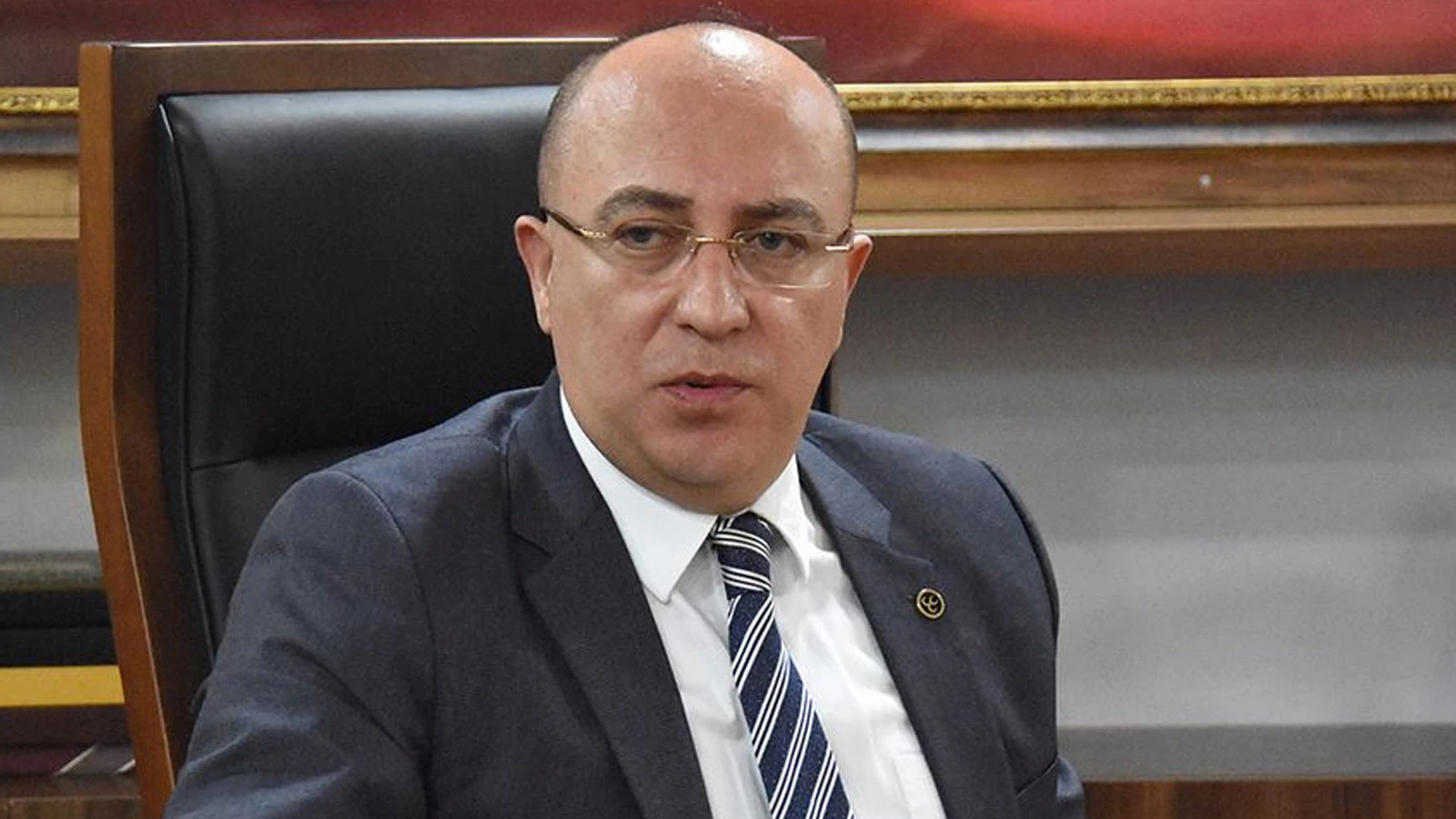 MHP'li İzzet Ulvi Yönter görevinden istifa etti
