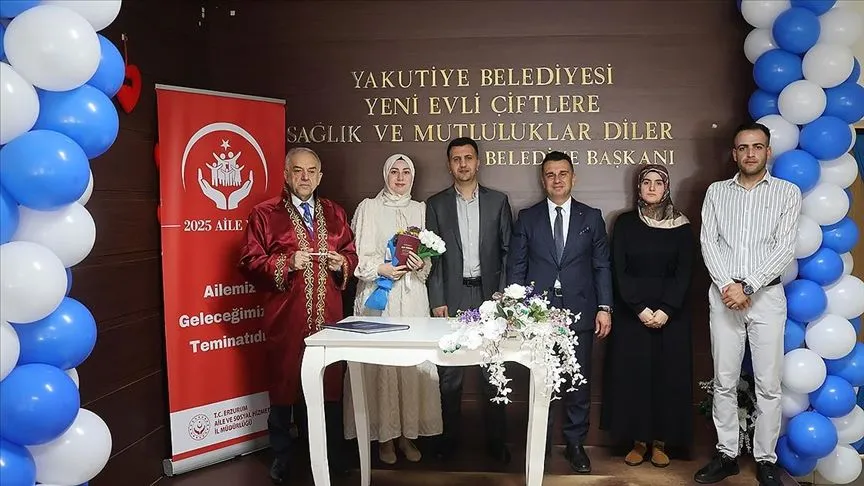 Erzurum'un plaka koduna atıfla 5.5.2025’te 25 nikah kıyıldı