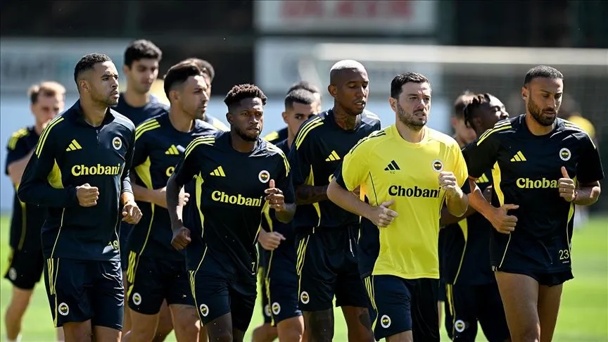Fenerbahçe'nin Dinamo Zagreb maçı kamp kadrosu açıklandı