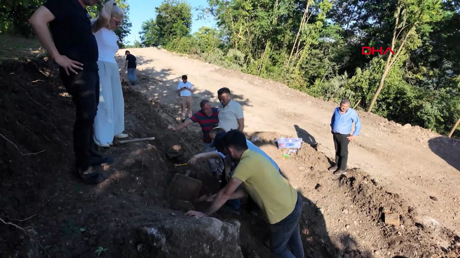 Yol çalışmasından tarih çıktı: Kurtarma kazısı başlatıldı
