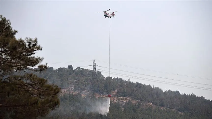 Mersin’in Silifke ve Anamur ilçelerindeki orman yangınlarına müdahale sürüyor