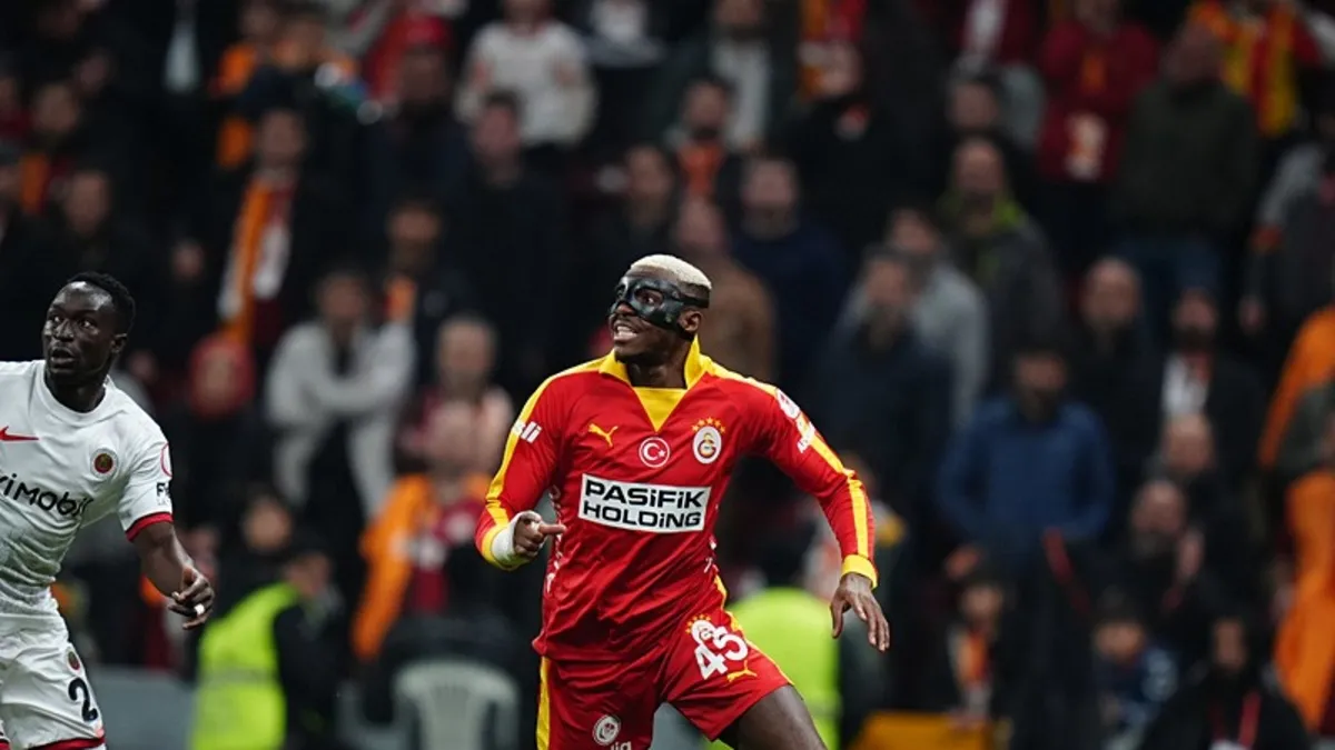 Galatasaray'da flaş Osimhen gelişmesi! Derbide ilk 11'de olacak mı?