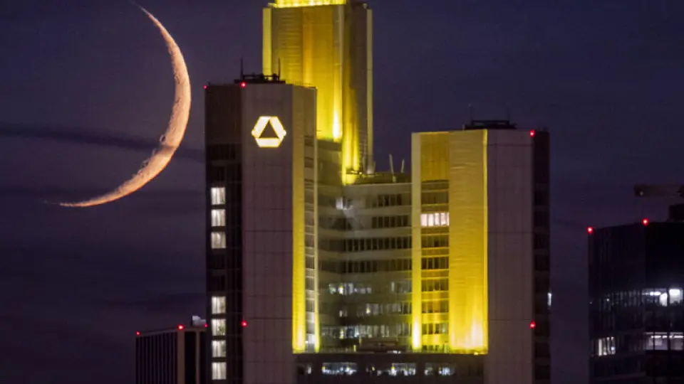 Commerzbank'tan TL Analizi: Adil Değere Yakın Değil