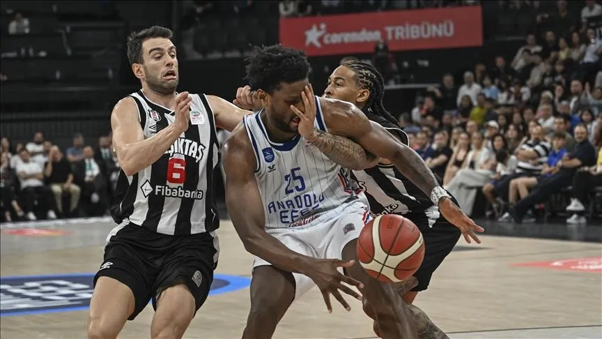 Anadolu Efes, Beşiktaş Fibabanka'yı mağlup etti