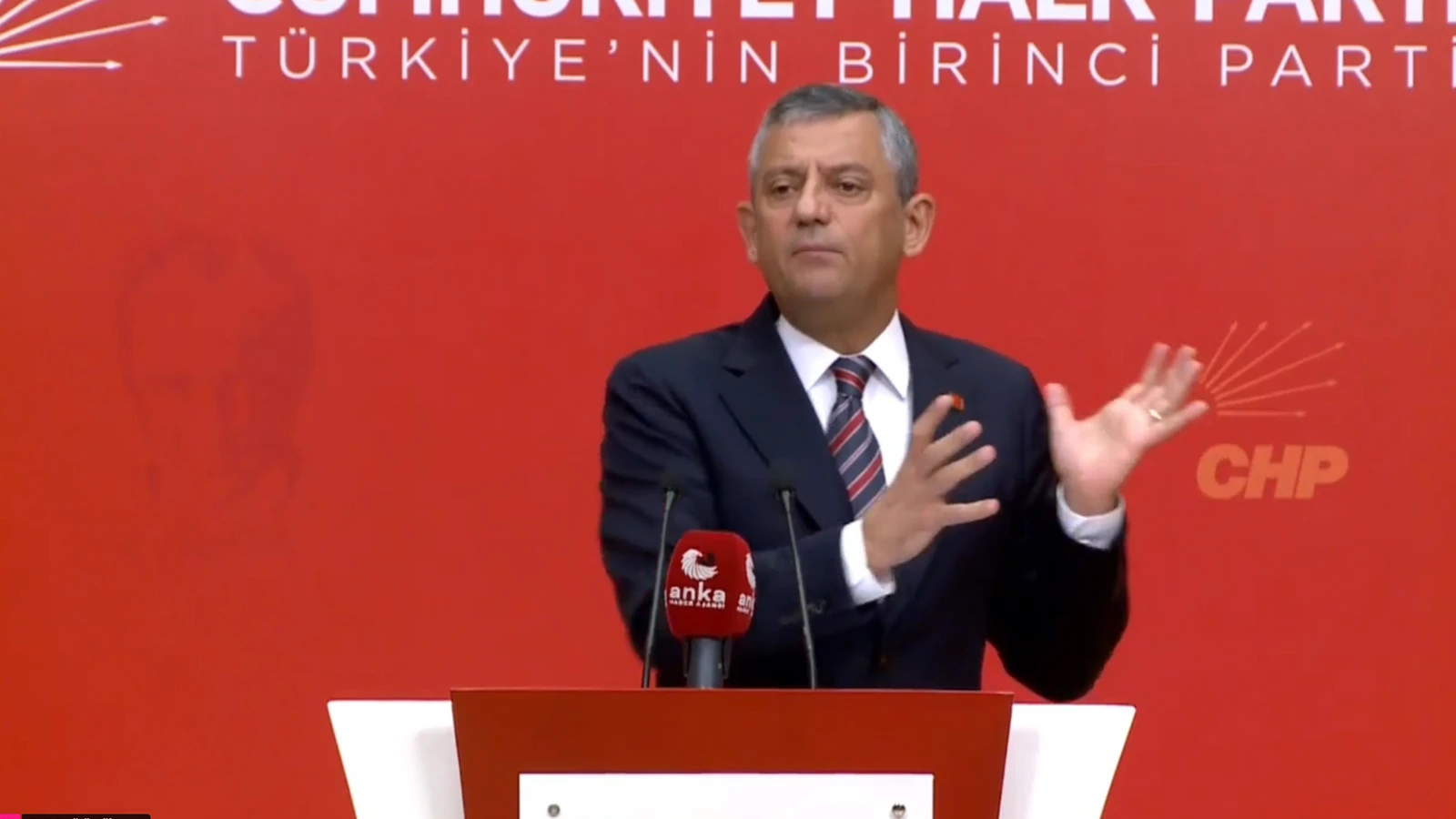 Özgür Özel: Bütün bilgileri derledik, 15 gün önce HSK'ya başvurduk