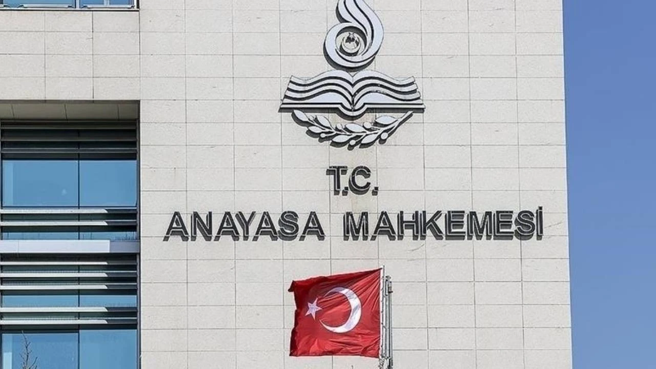 Aym, 26 Siyasi Parti Hakkında Suç Duyurusunda Bulunulmasına Hükmetti