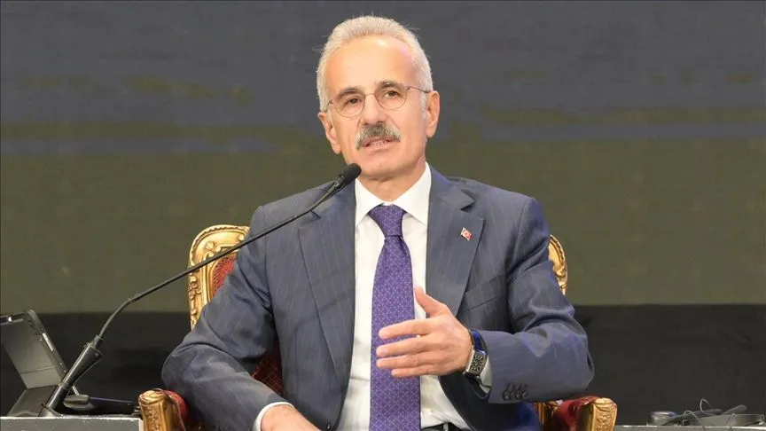 Ulaştırma Bakanı Uraloğlu: Alternatif taşıma yollarımızın mutlaka olması gerekir