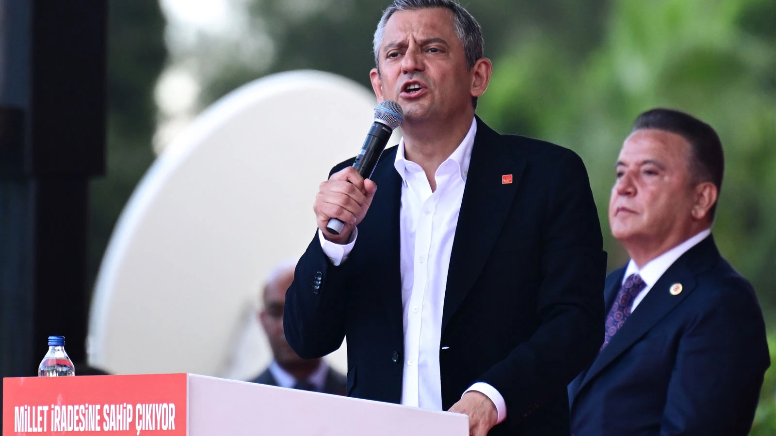 CHP Genel Başkanı Özel, partisinin Antalya mitinginde konuştu: Mutlaka Türkiye kazanacak
